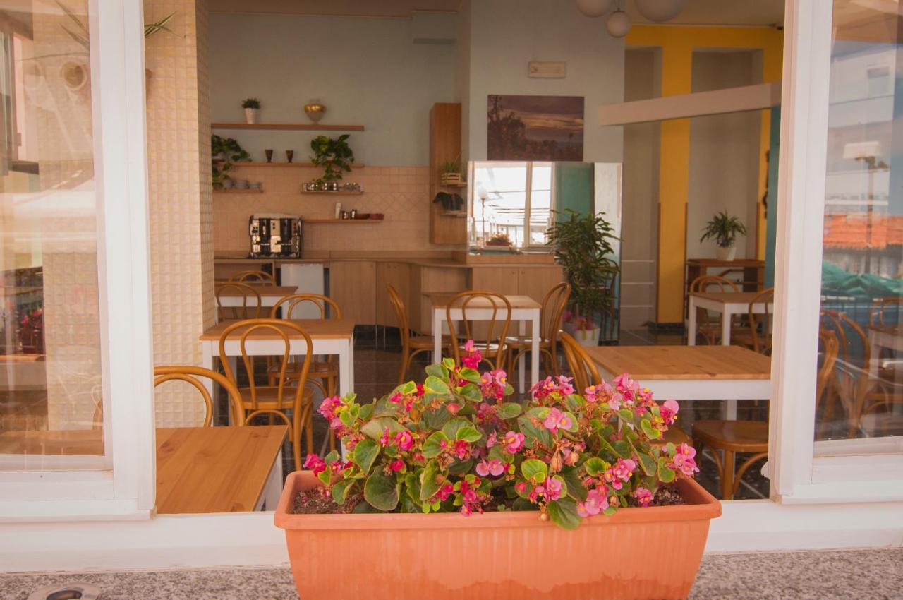 Hotel Greta B&B Rimini Eksteriør bilde