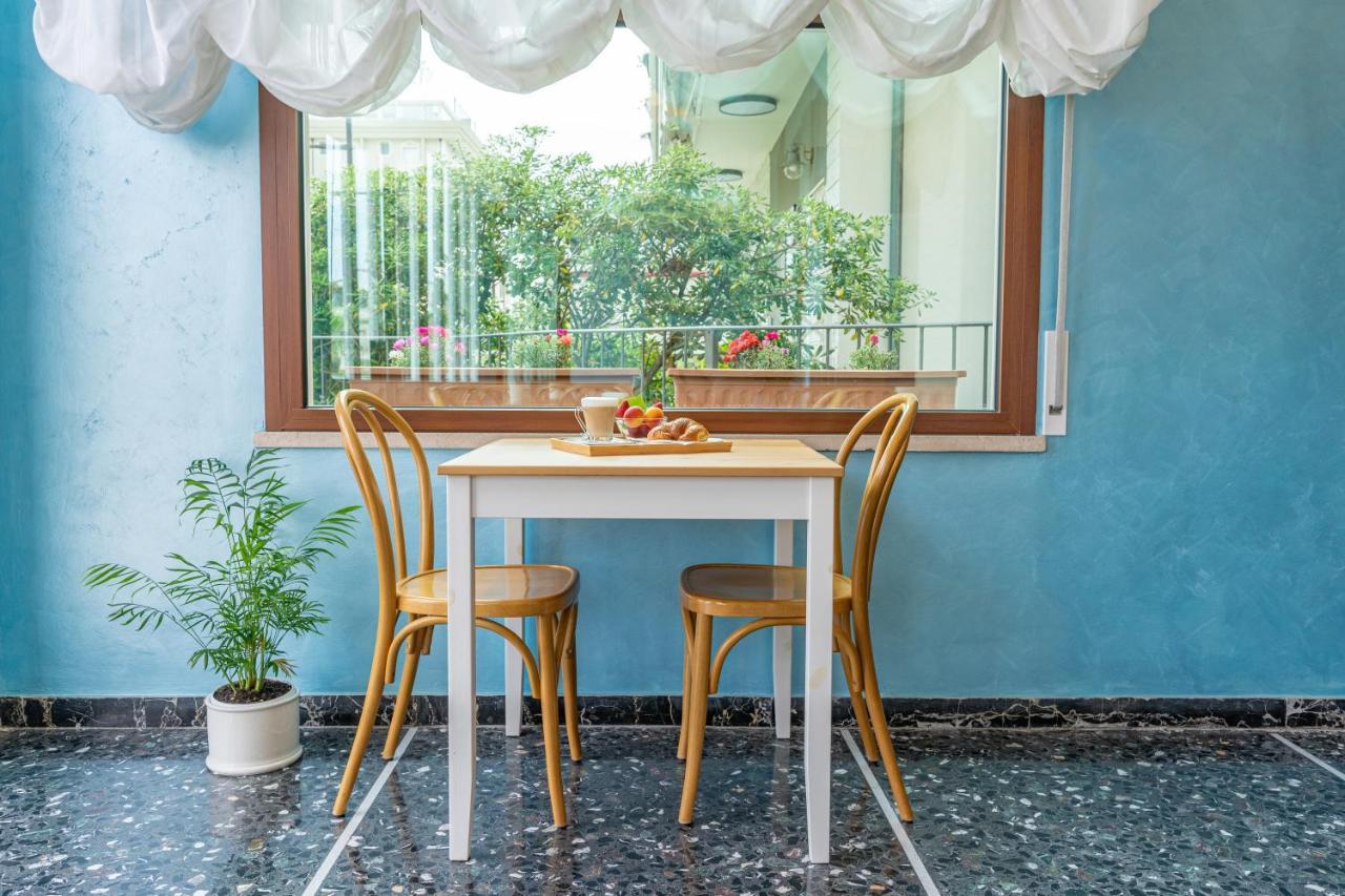 Hotel Greta B&B Rimini Eksteriør bilde