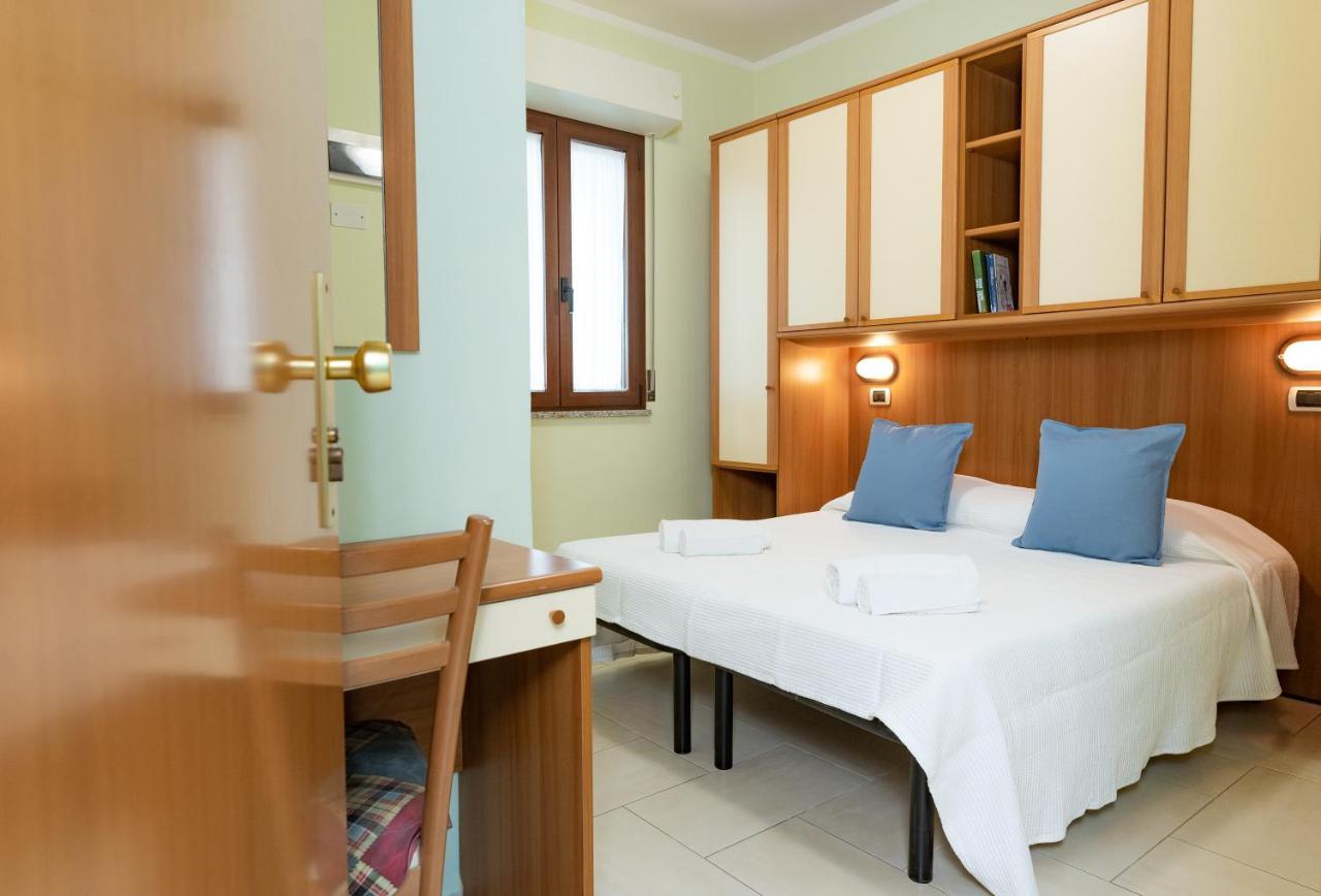 Hotel Greta B&B Rimini Eksteriør bilde