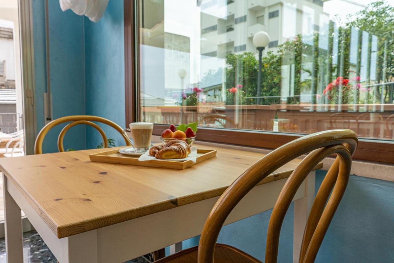 Hotel Greta B&B Rimini Eksteriør bilde