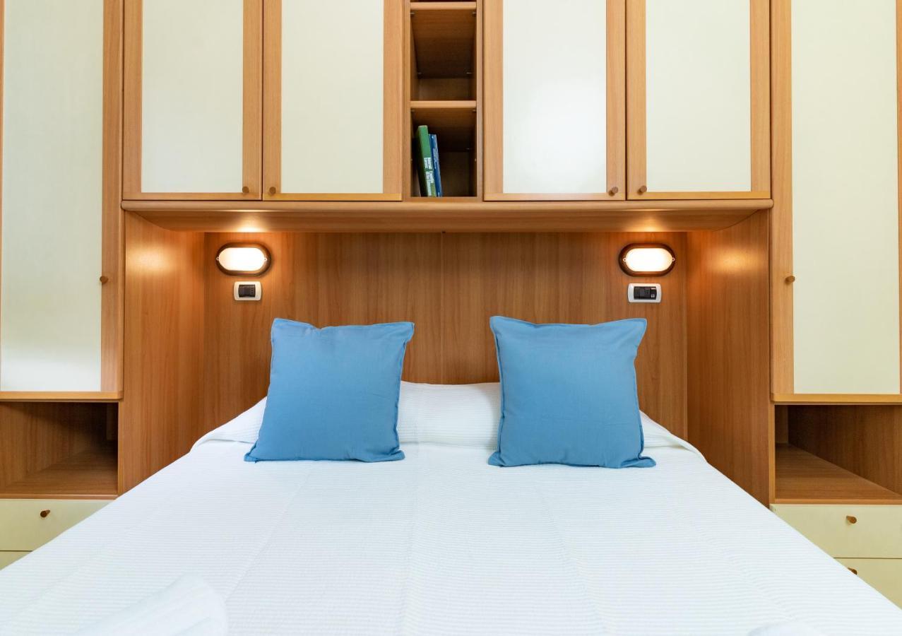 Hotel Greta B&B Rimini Eksteriør bilde