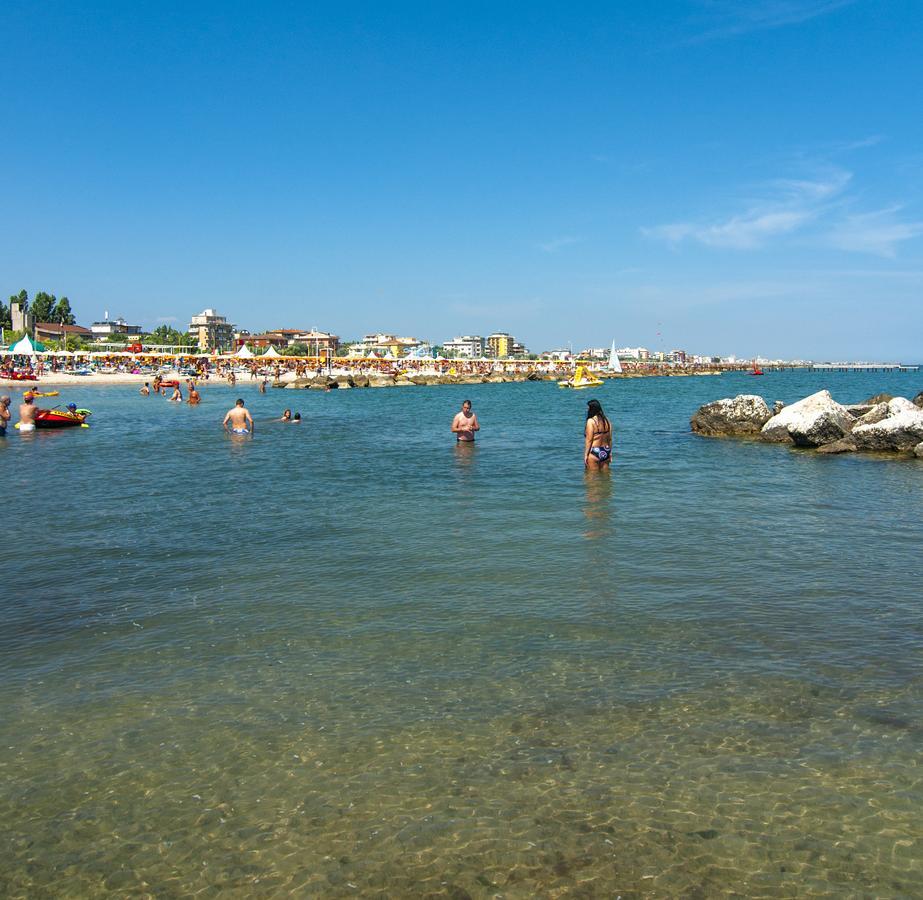 Hotel Greta B&B Rimini Eksteriør bilde